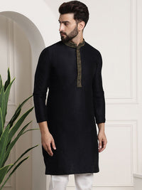 SOJANYA Men Black Solid Straight Kurta