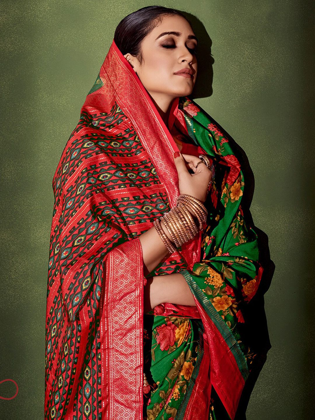 Saree mall Floral Printed Zari Bagh Sarees