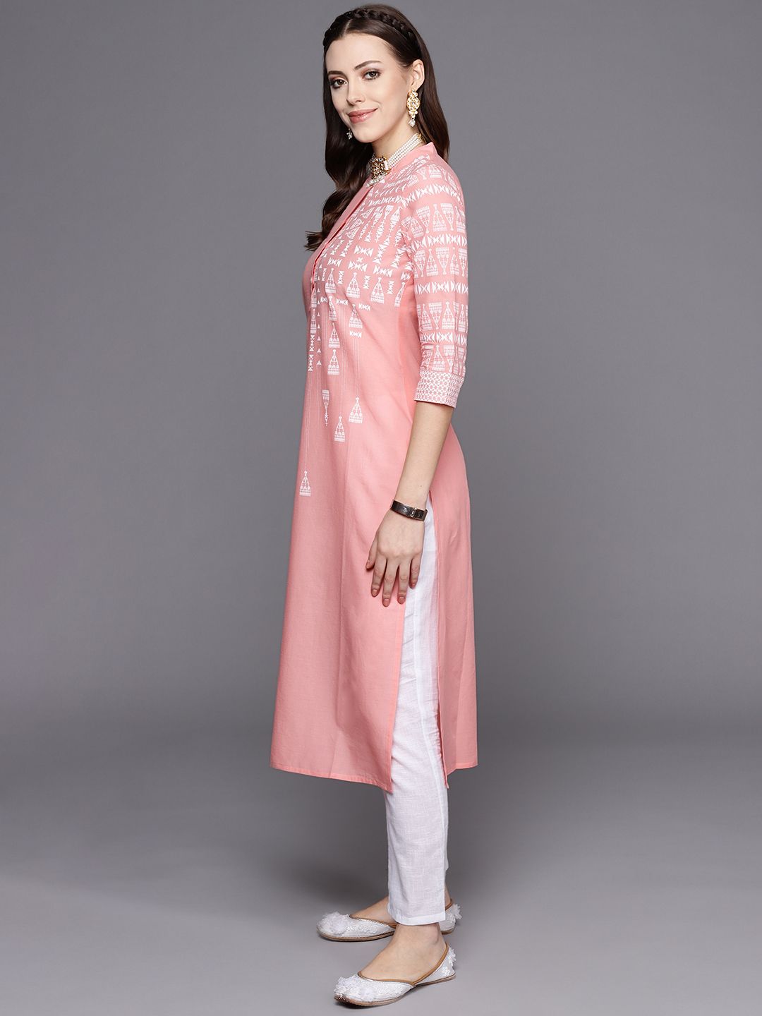 Varanga Women Peach-Coloured & White Ethnic Motifs Yoke Design Kurta