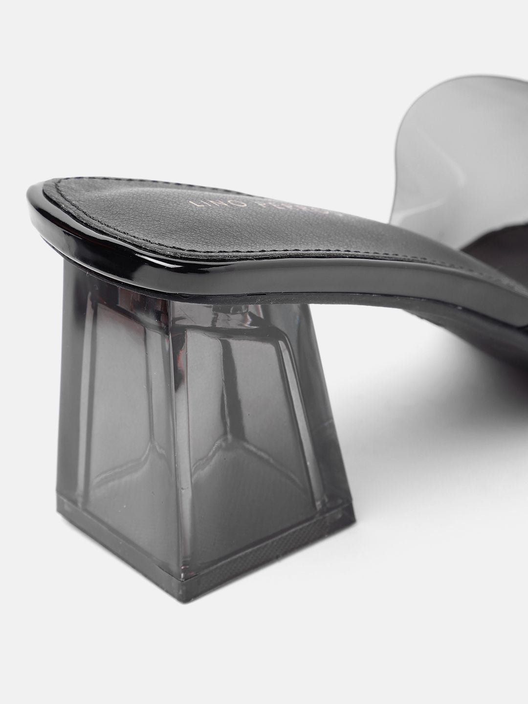 Lino Perros Block Heels