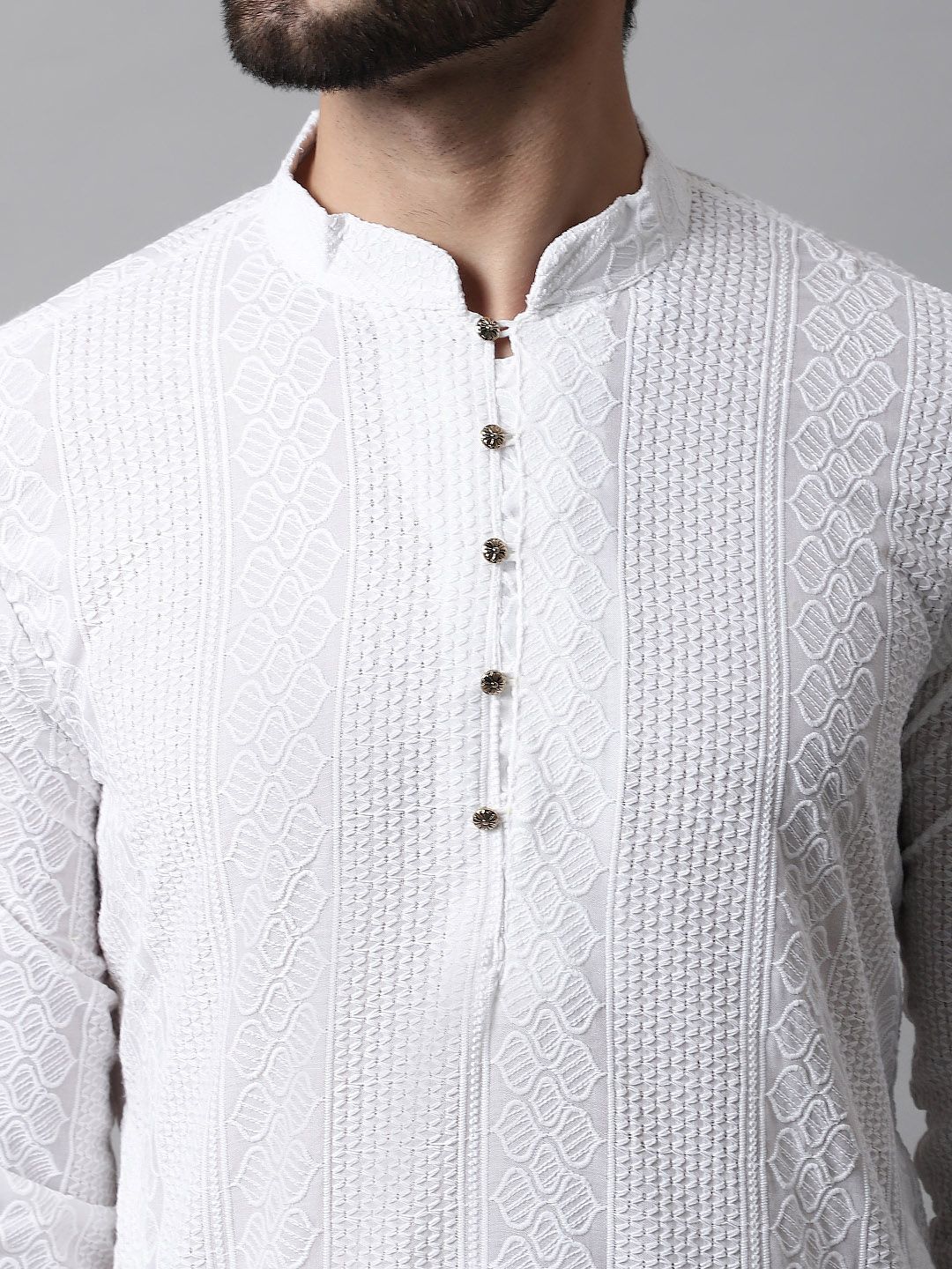 Jompers Men White Cotton Embroidered Chikankari Kurta