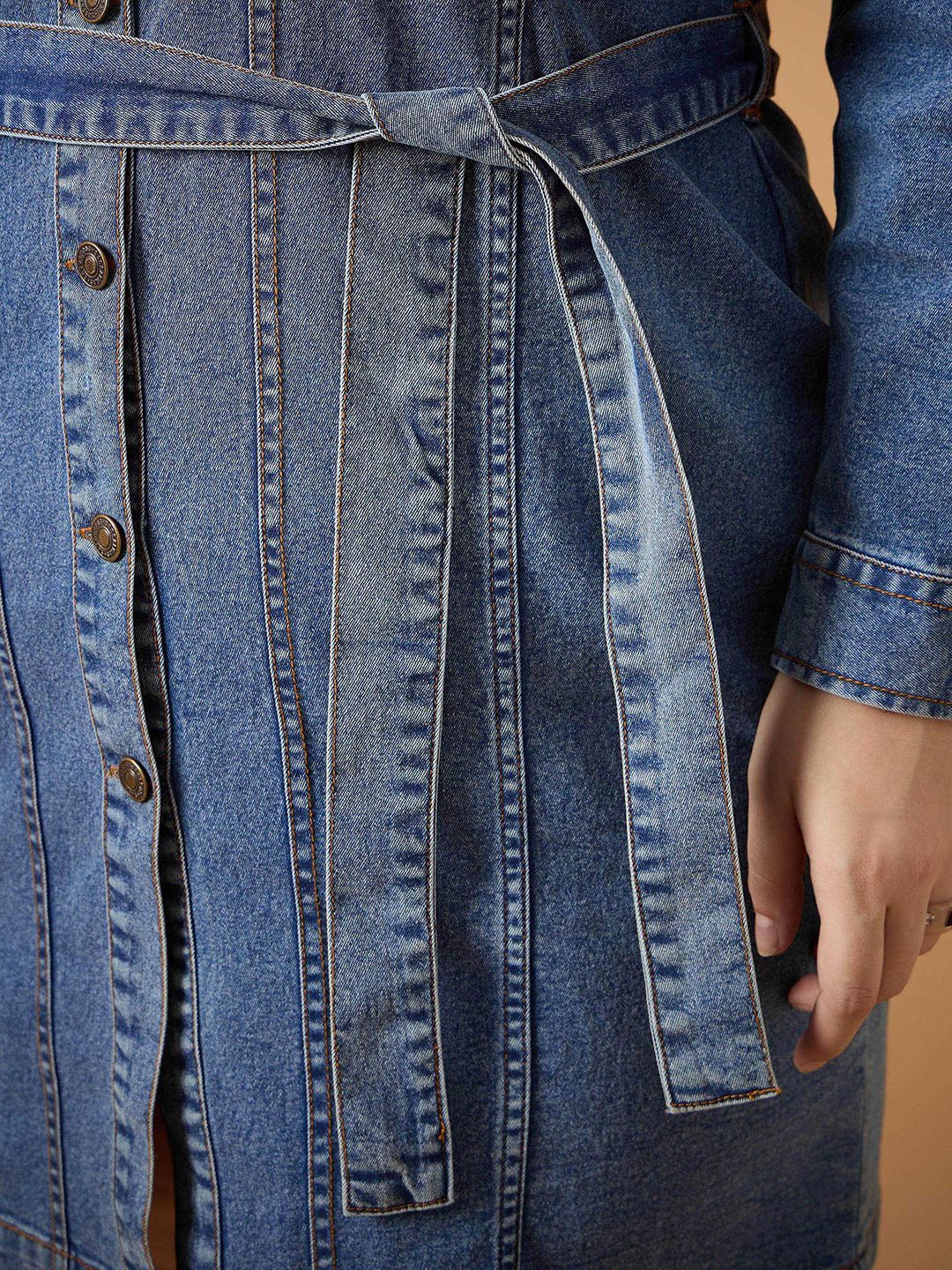 SASSAFRAS Curve Denim Shirt Dress