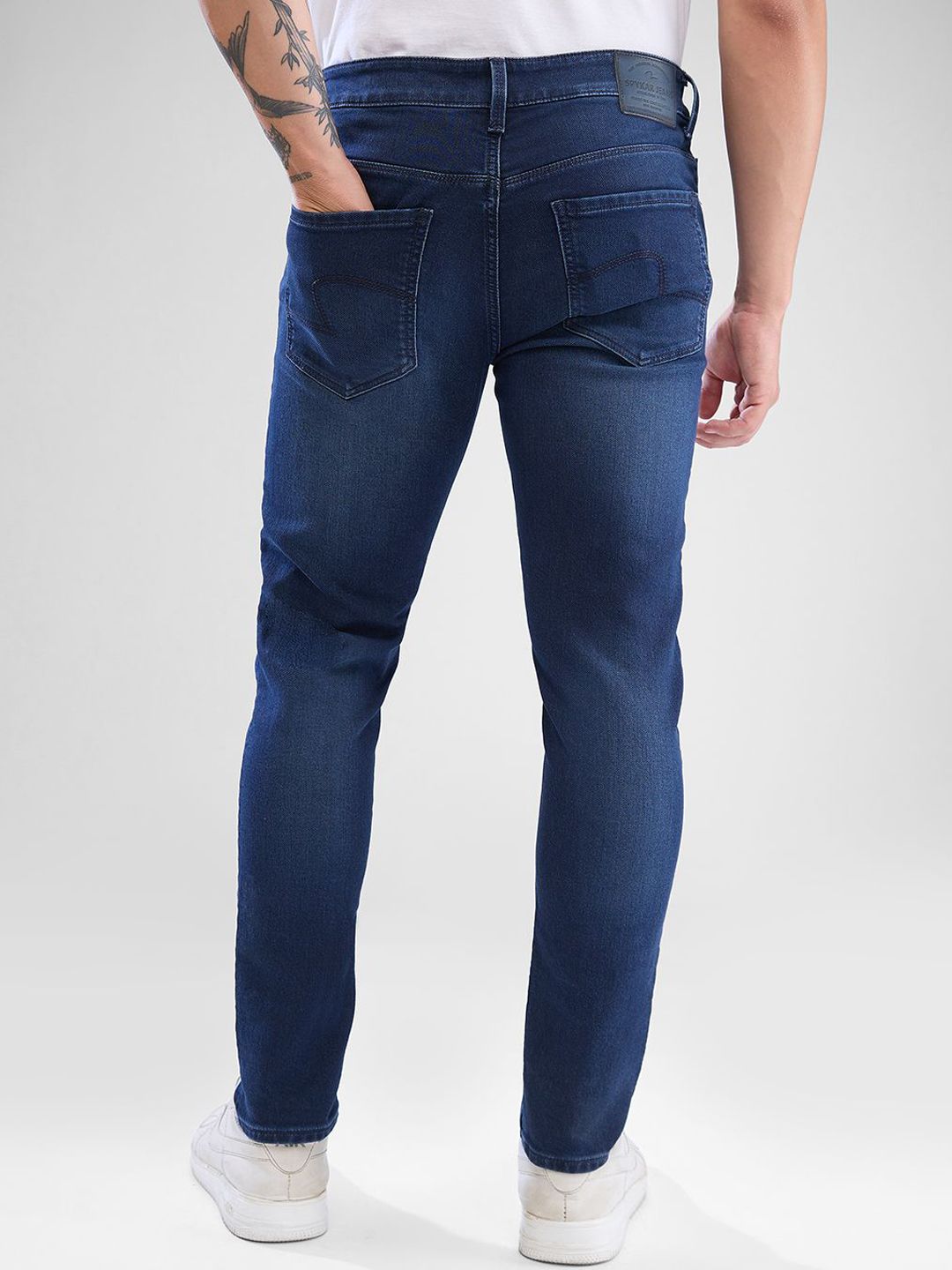 SPYKAR Men Slim Fit Low-Rise Light Fade Clean Look Stretchable Jeans