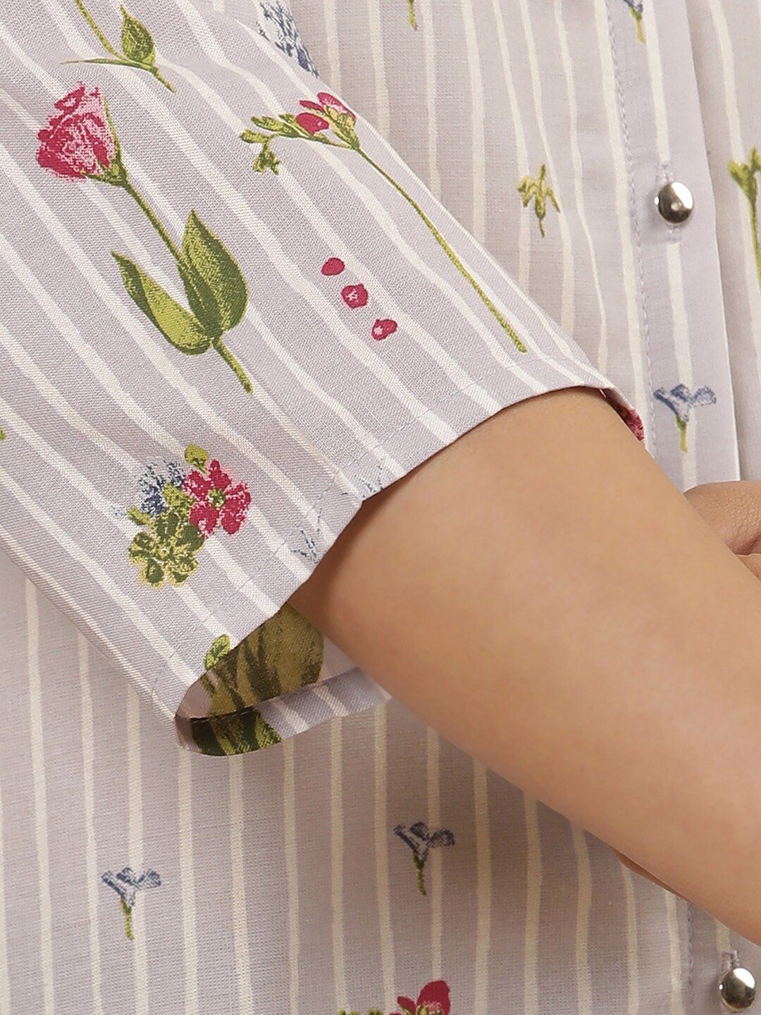 W Floral Printed Regular Kurta