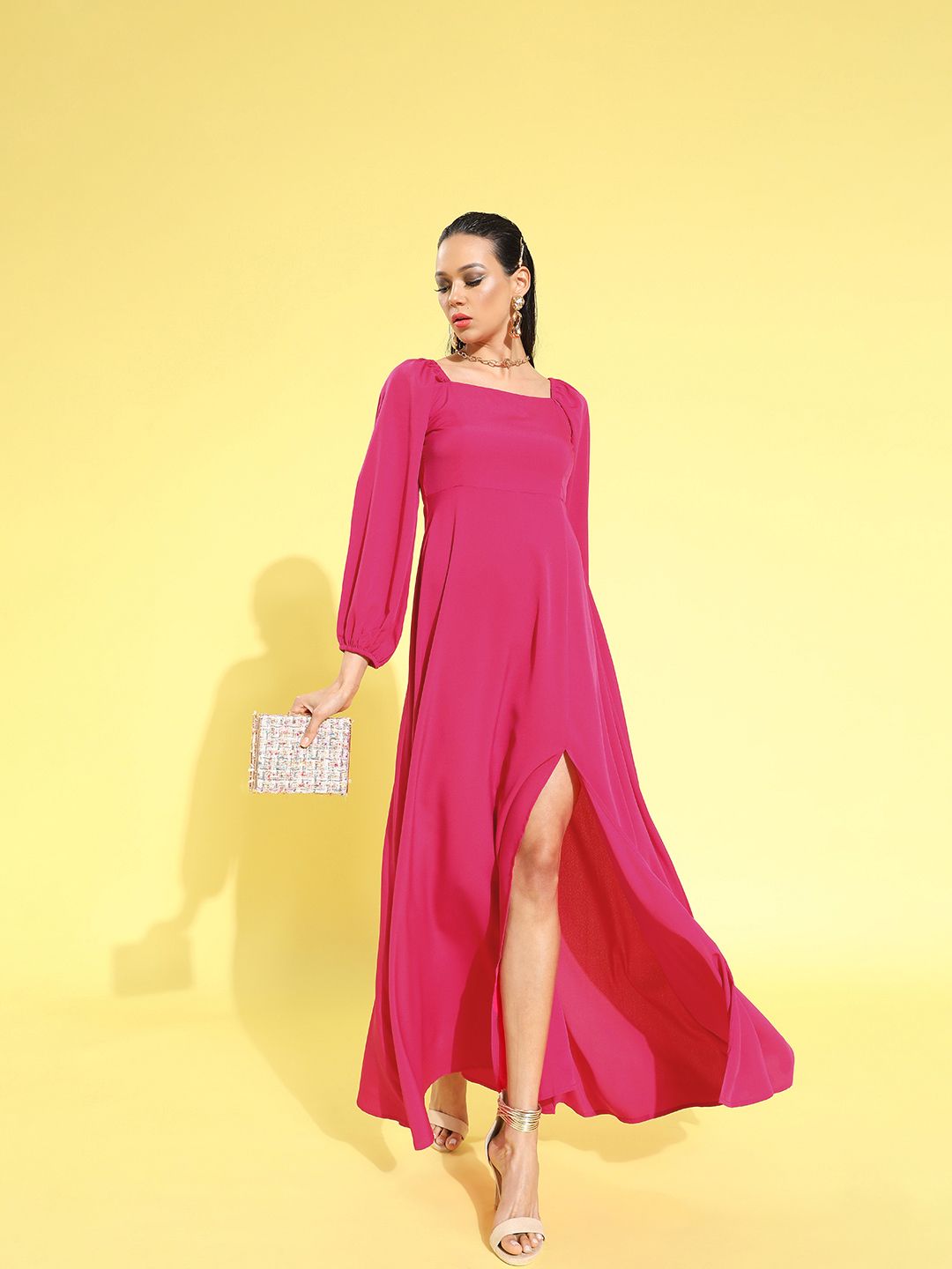 Berrylush Pink Solid Puff Sleeves Dress