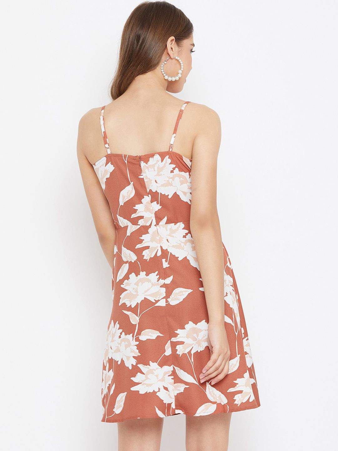 Berrylush Women Brown & White Floral Print Fit and Flare Dress