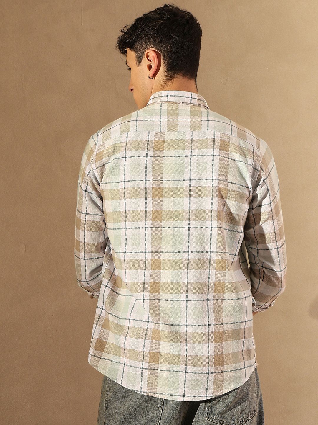 DENNISON Spread Collar Checked Casual Shirt