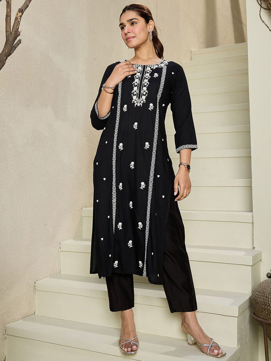 Indo Era Floral Embroidered Round Neck Straight Kurta