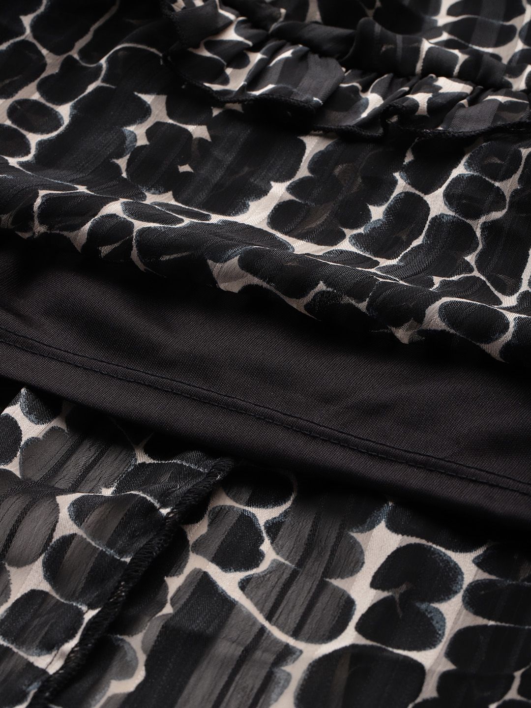 DressBerry Printed Tiered A-Line Midi Dress