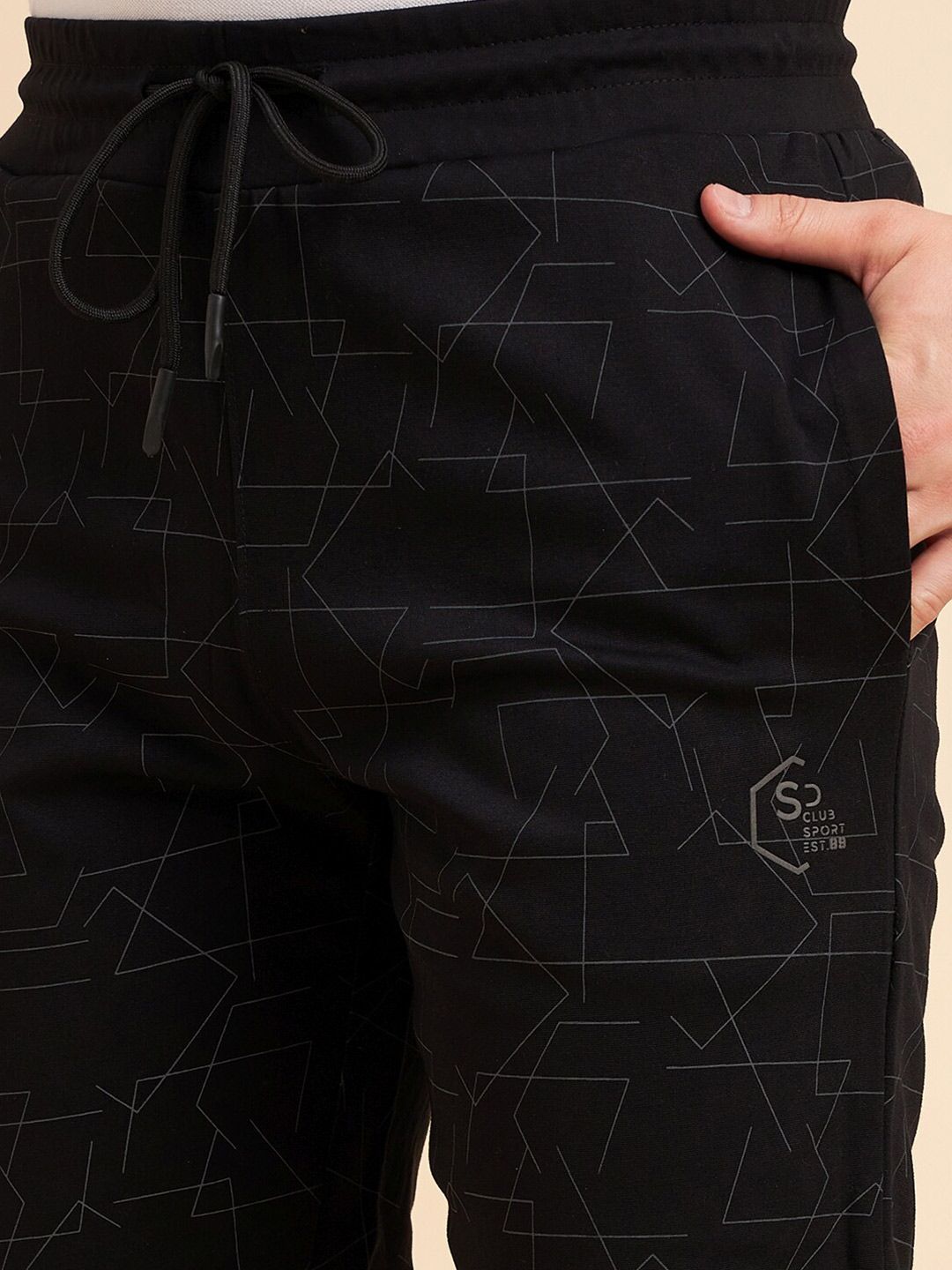 Sweet Dreams Men Black Mid Rise Geometric Printed Shorts