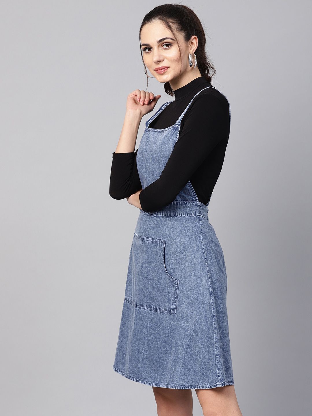 SASSAFRAS Women Blue Chambray Solid Pinafore Dress