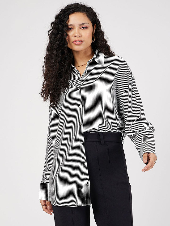 SASSAFRAS Oversized Vertical Striped Spread Collar Casual Shirt