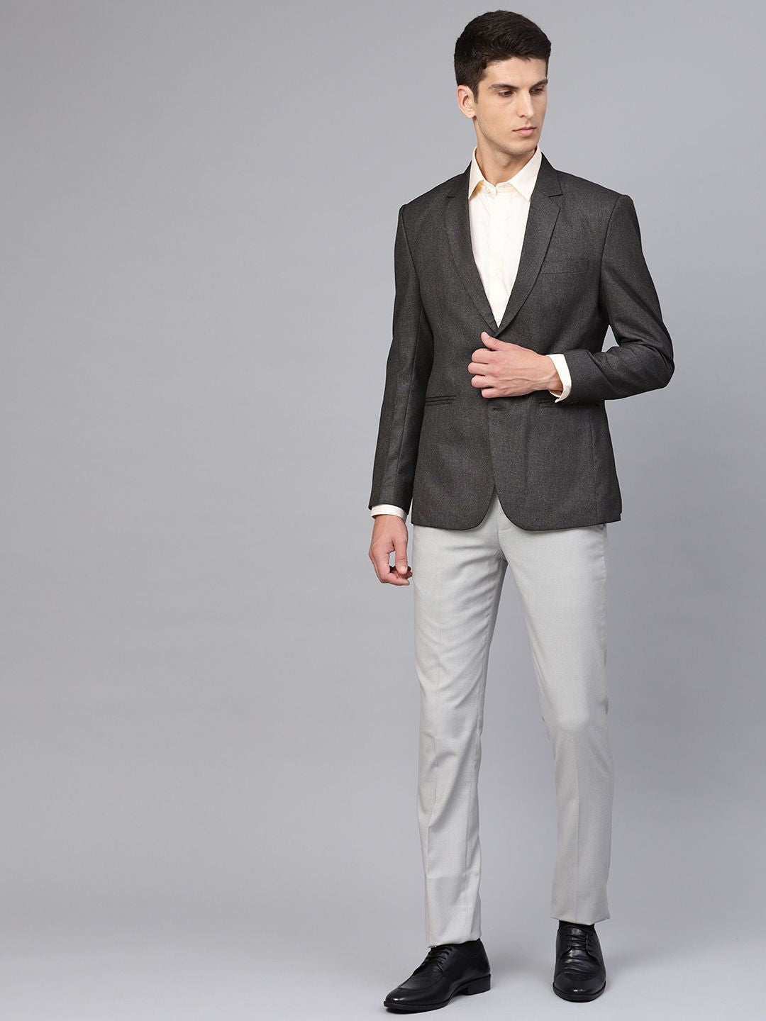 MANQ Men Charcoal Grey Slim Fit Solid Single Breasted Formal Blazer