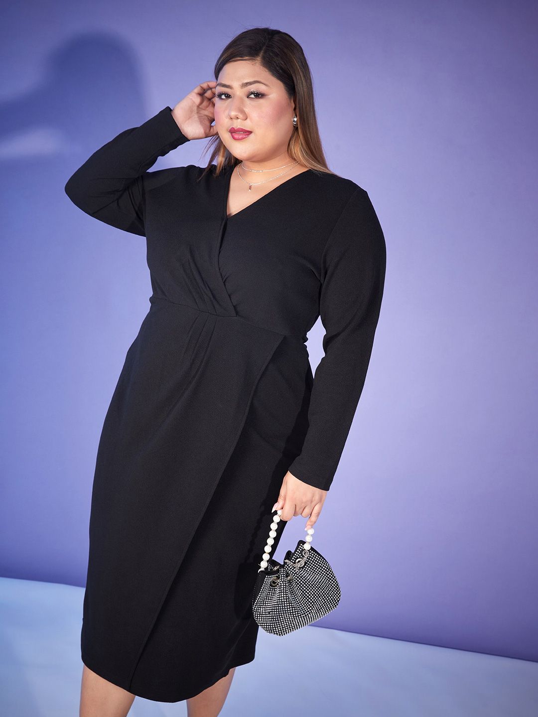 SASSAFRAS Curve Plus Size Black V-Neck Sheath Midi Dress