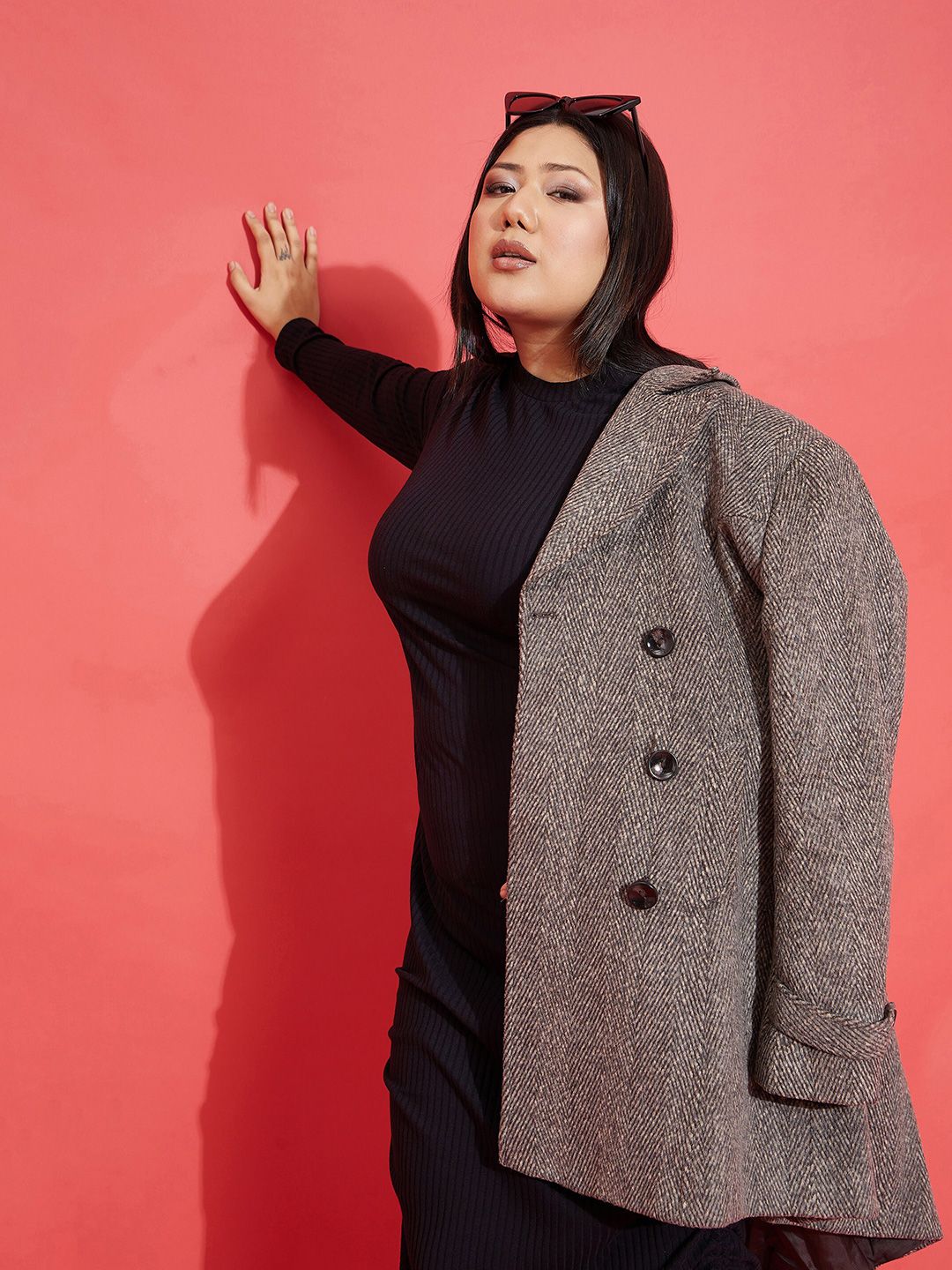 SASSAFRAS Curve Plus Size Round Neck Cotton Sheath Midi Dress