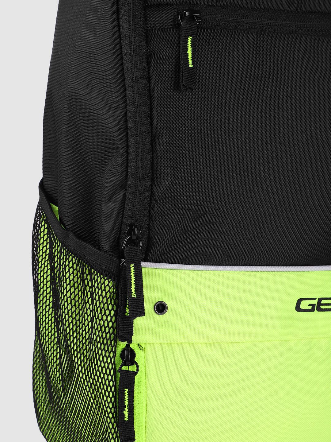 Gear Unisex Colourblocked 16 Inch Laptop Backpack with Shoe Pocket