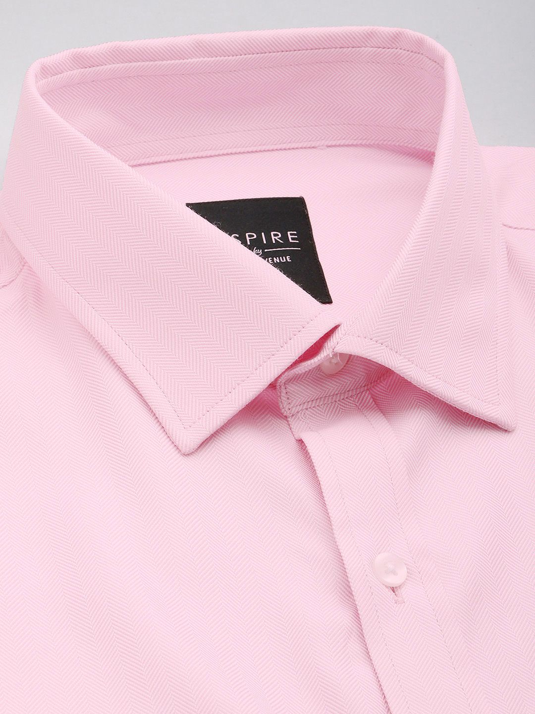 Park Avenue Self Design Slim Fit Textured Formal Shirt