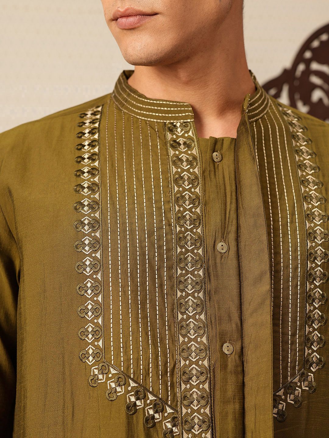 Rumah Pataudi Bunga Sulam Jashn Kurta Lurus