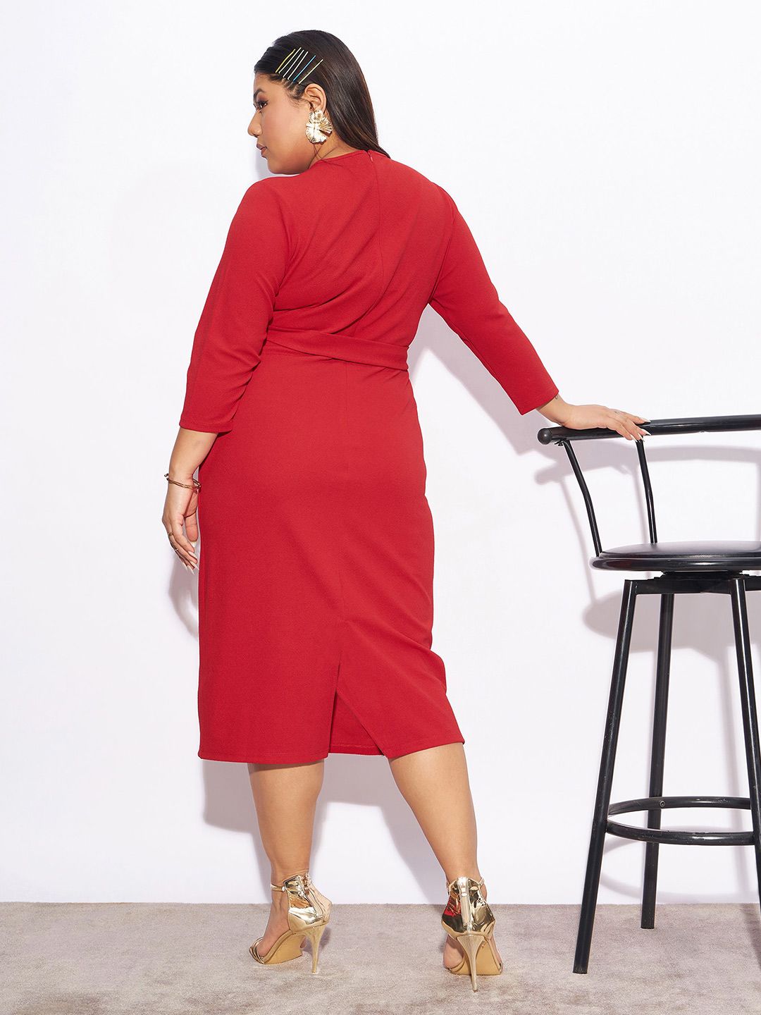 SASSAFRAS Curve Plus Size Round Neck Peplum Dress