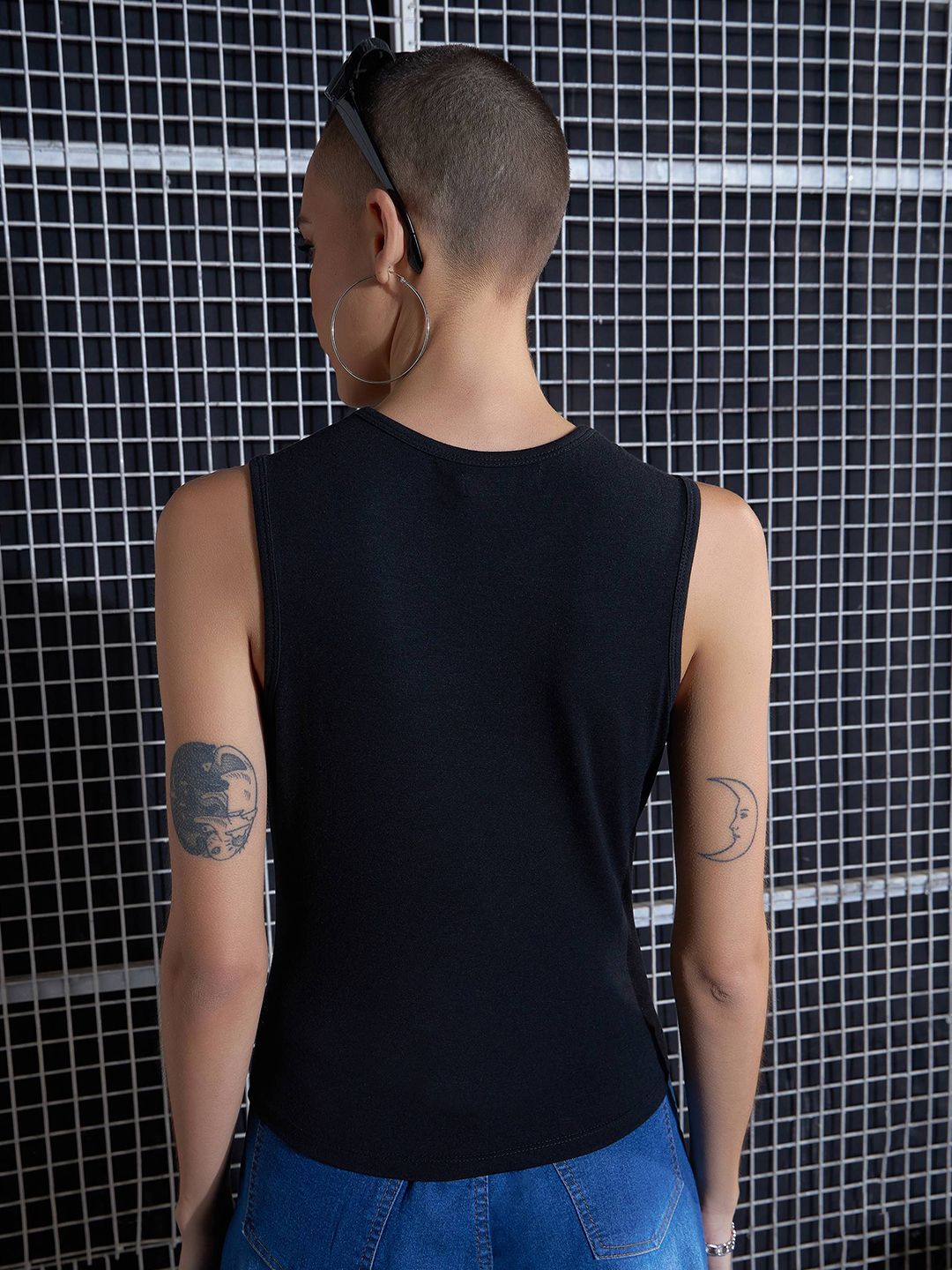 SASSAFRAS Black Twisted Tank Top