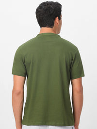 Urbano Fashion Men Olive Green Solid Slim Fit Mandarin Collar Pure Cotton T-shirt