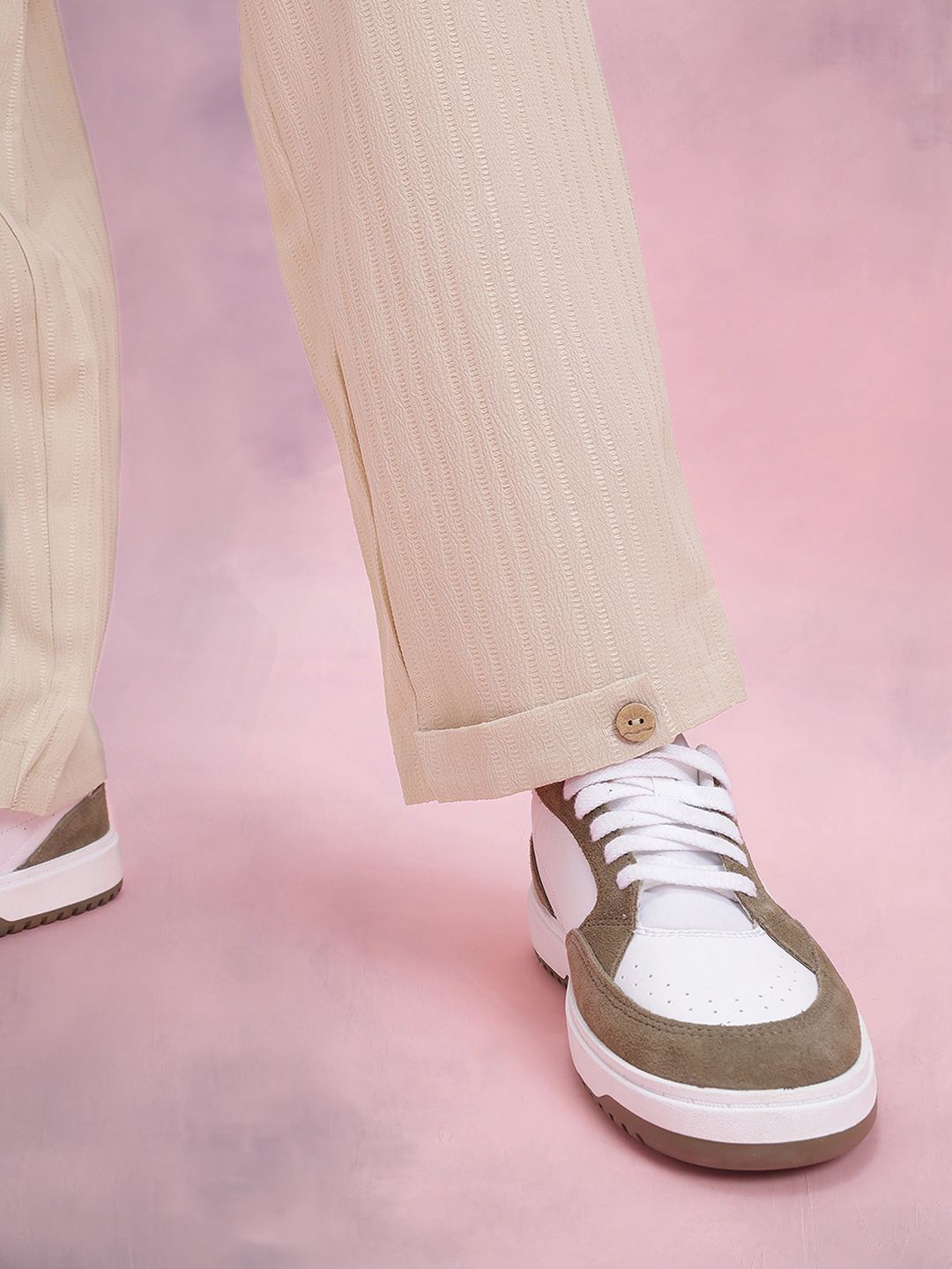 DressBerry Women Self Striped Belted Trousers