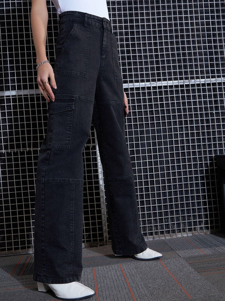 SASSAFRAS Women Black Straight Fit High-Rise Light Fade Stretchable Cargo Jeans