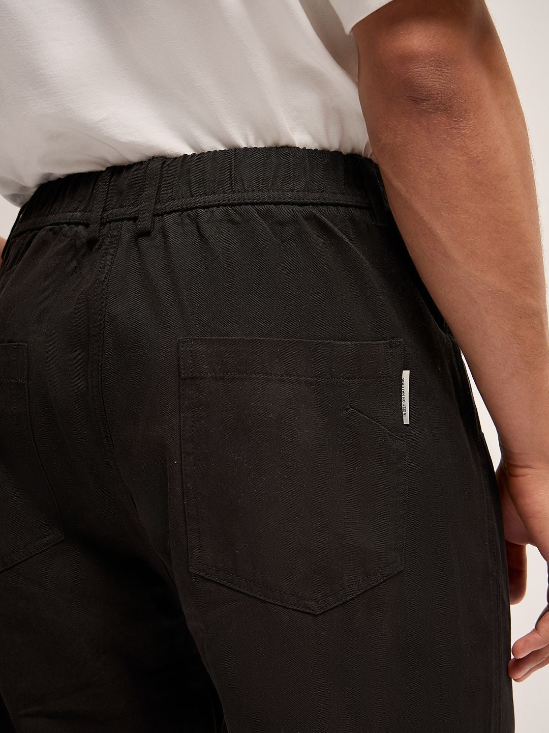 THE BEAR HOUSE Men Solid Relaxed Fit Pure Cotton Casual Pant