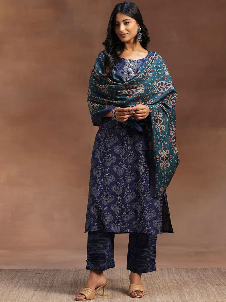 Libas Blue Floral embroidered Zari Kurta With Trousers & Dupatta