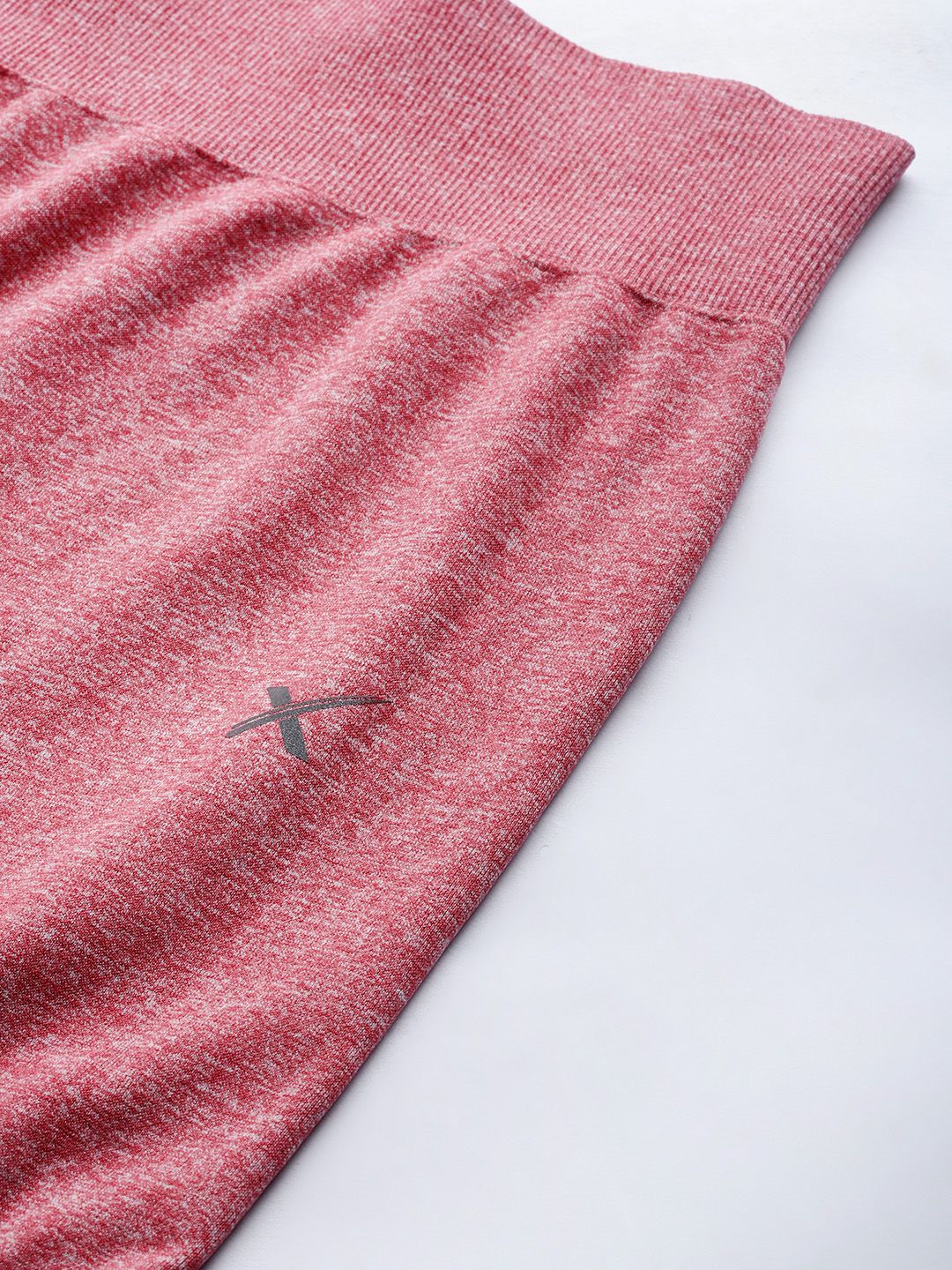 HRX by Hrithik Roshan Women Mauve Solid Rapid Dry Seamless Yoga Tights