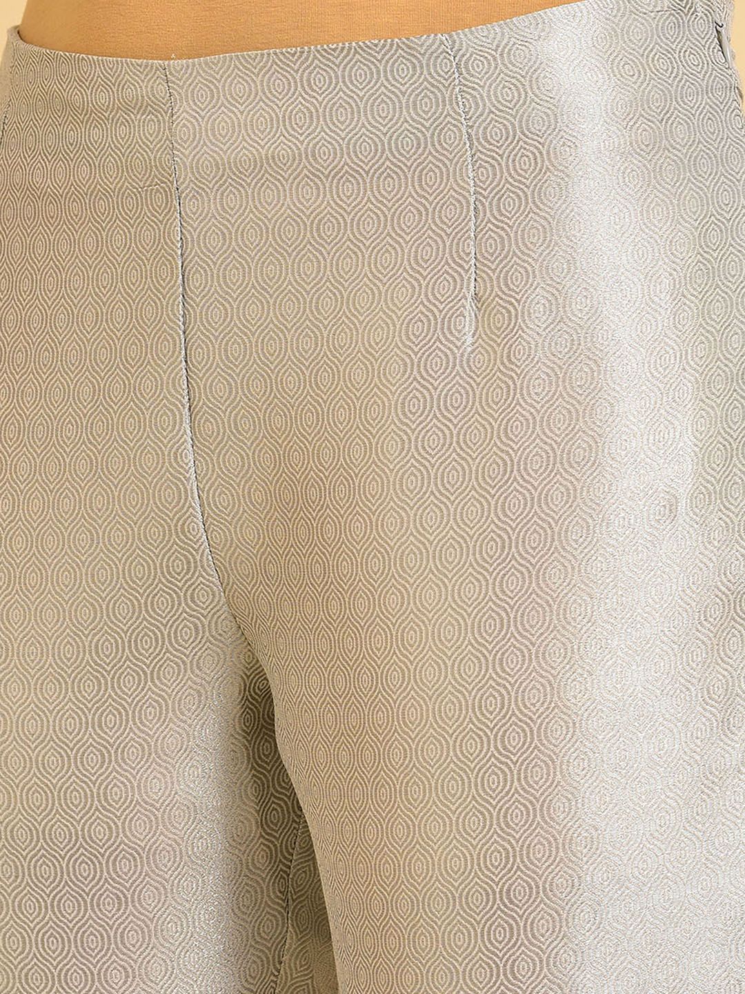 W Women Silver-Toned Comfort Slim Fit Cropped Trousers