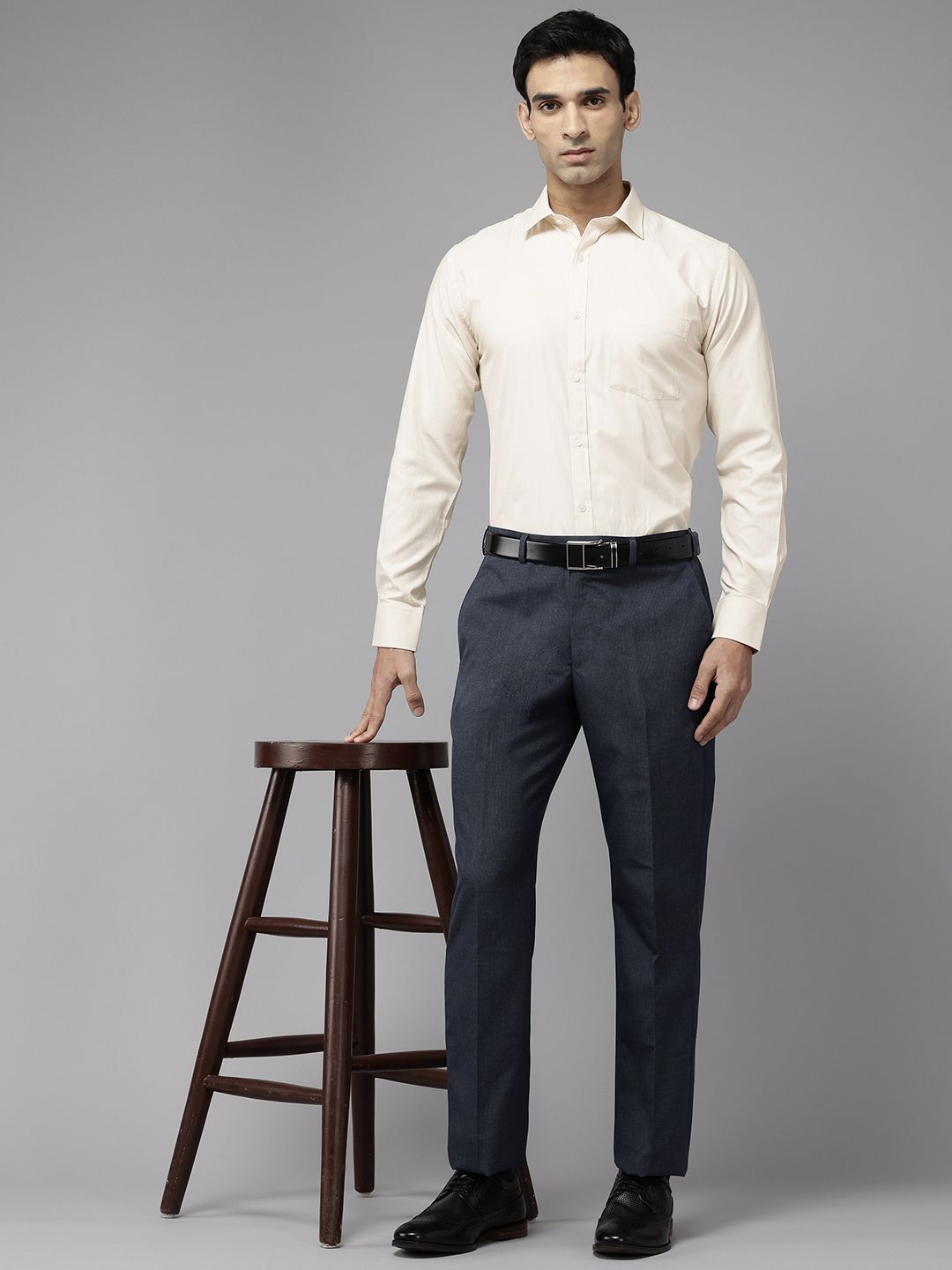Park Avenue Textured Slim Fit Formal Shirt