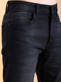 HIGHLANDER Men Straight Fit Clean Look Stretchable Jeans