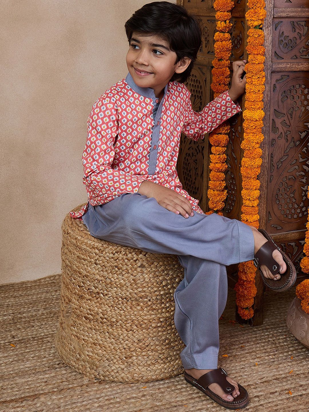 pspeaches Boys Mandarin collar Floral Printed Regular Kurta with Pyjamas