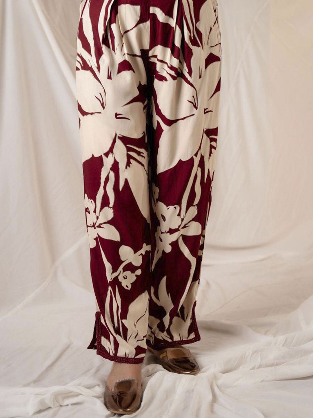 Indo Era Floral Printed Shirt Collar Sequinned Kurta with Trousers