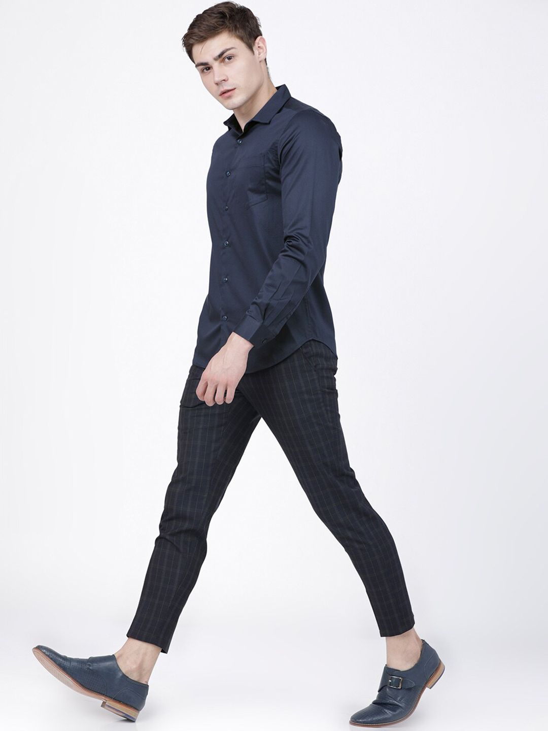 Highlander Men Navy Blue Slim Fit Casual Shirt