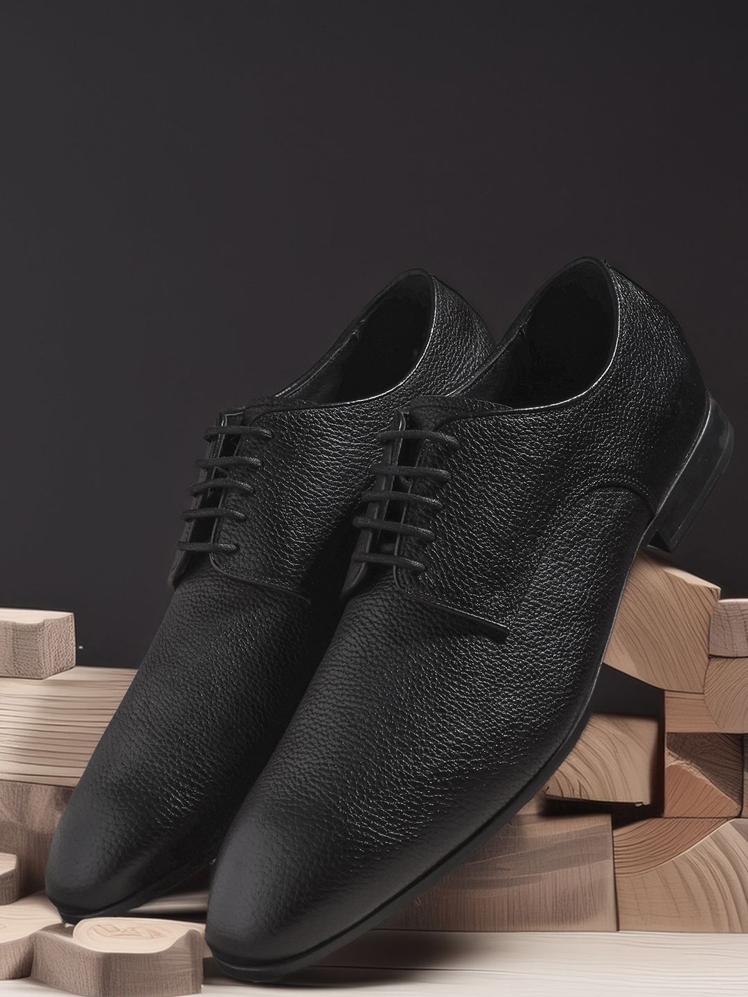 RARE RABBIT Men Leather Formal Derbys