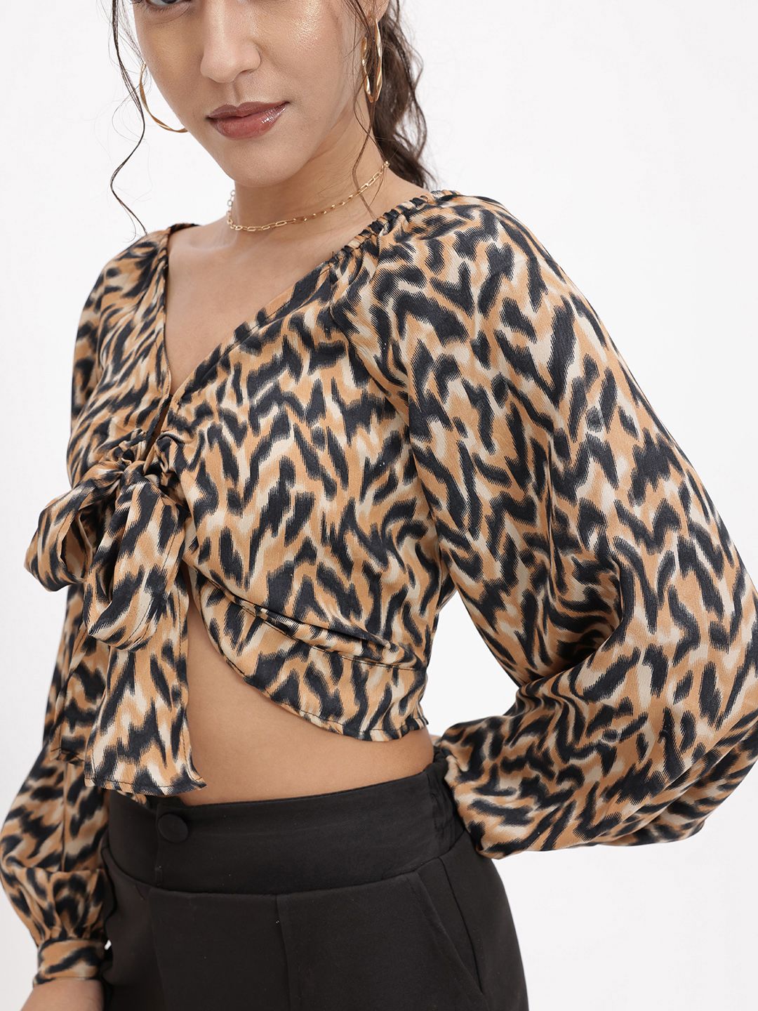 DressBerry Animal Tie-Up Crop Top