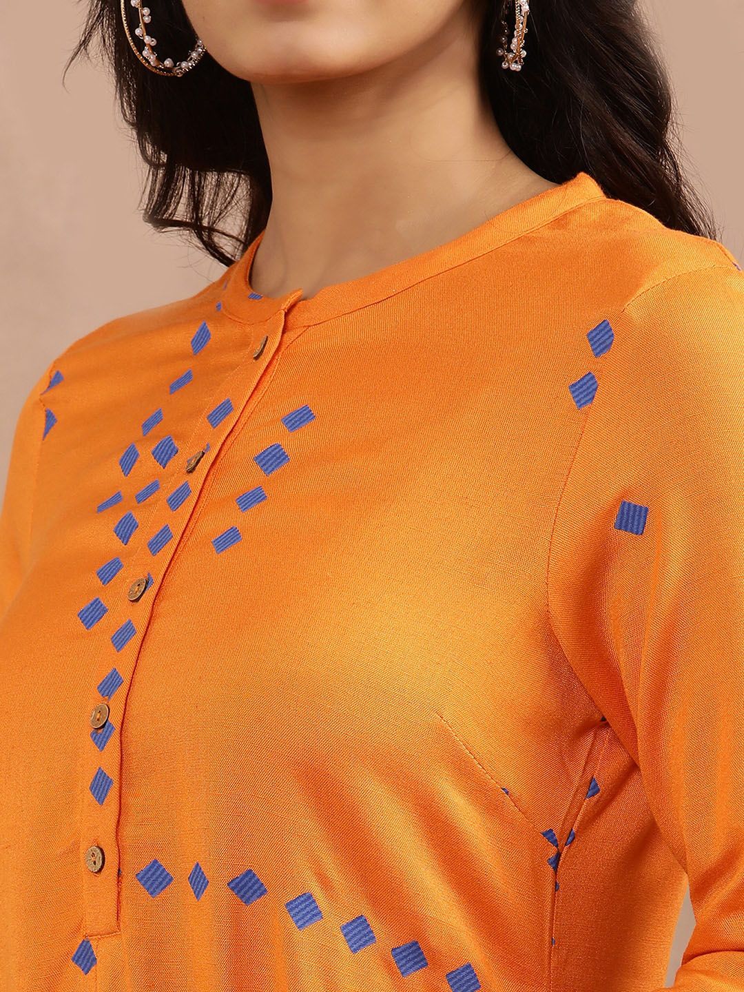W Geometric Printed Mandarin Collar Anarkali Kurta With Legging