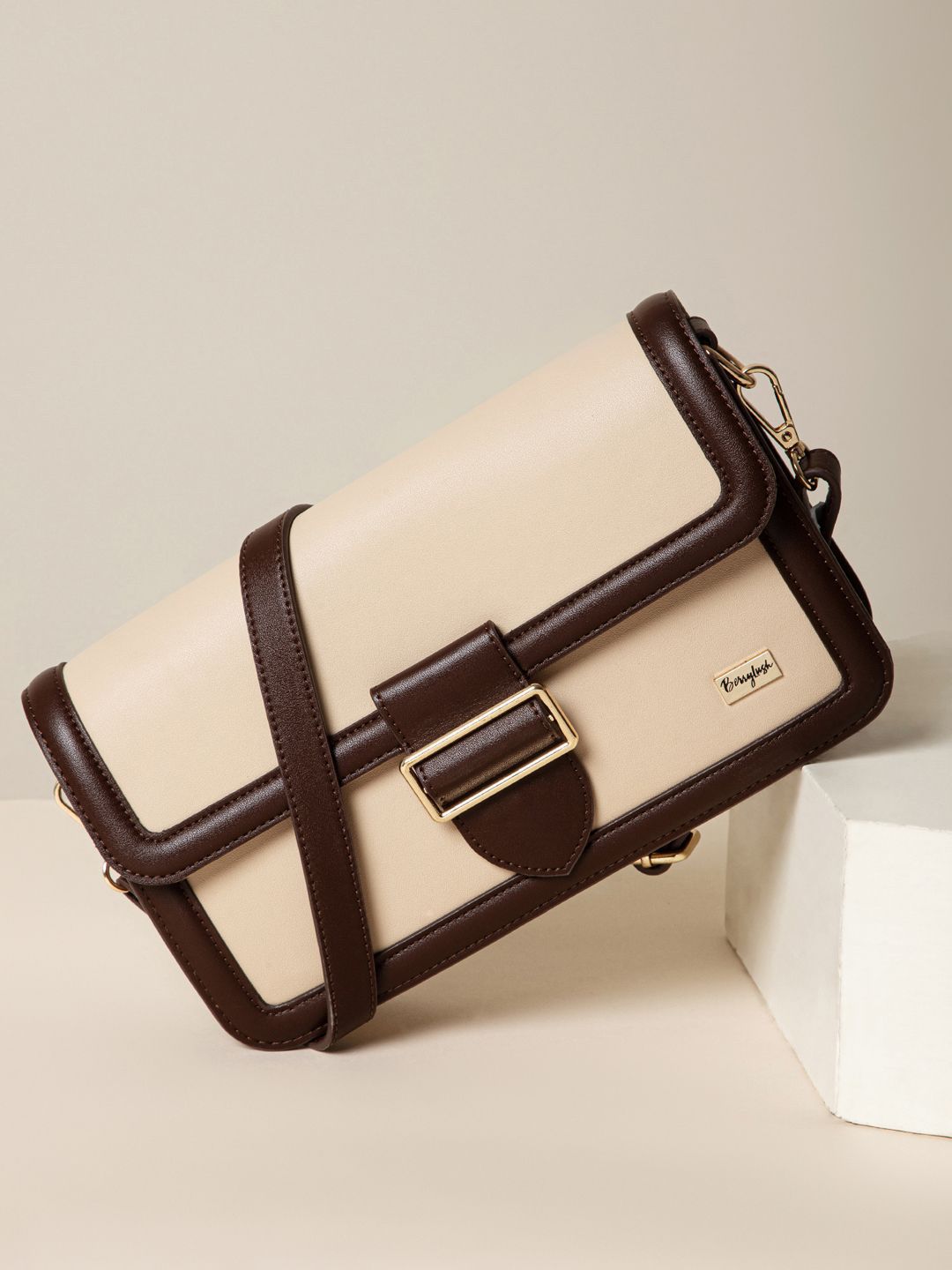 Berrylush Women Solid Structured Casual Sling Bag