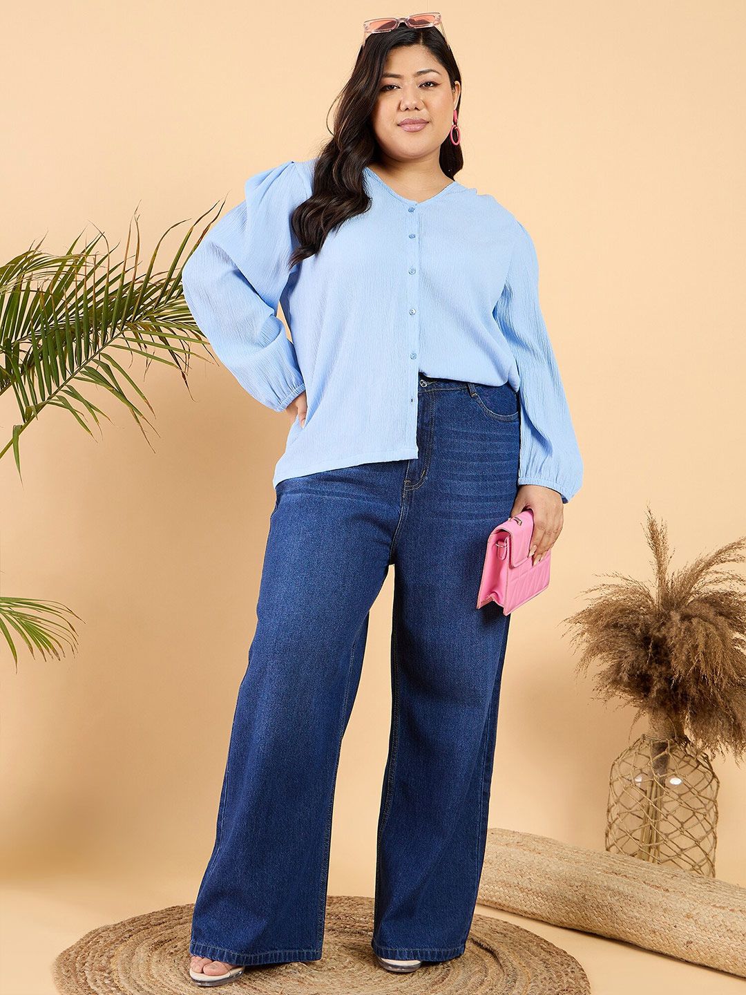 CURVY STREET Plus Size V-Neck Puff Sleeve Top