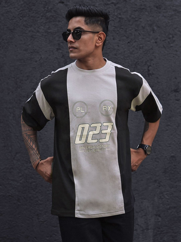 Powerlook Men Typography Colourblocked Drop-Shoulder Sleeves T-shirt