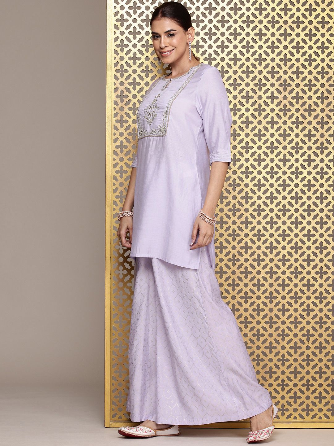 House of Pataudi Ethnic Motifs Embroidered Sequinned Jashn Kurta with Palazzos & Dupatta