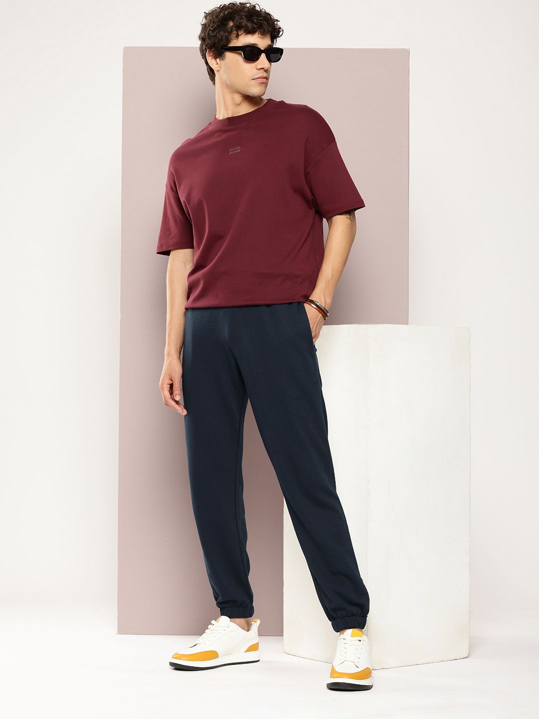 Dillinger Men Solid Joggers