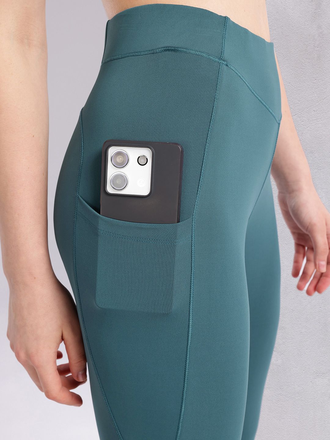 HRX by Hrithik Roshan Women Skinny Fit Training Tights