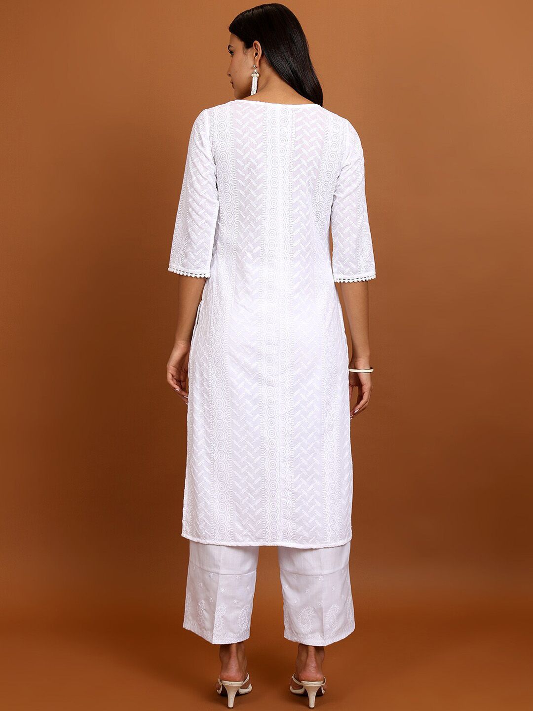 Vishudh Woven Design Round Neck Straight Kurta