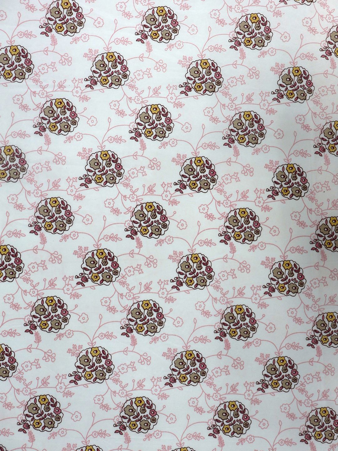 BOMBAY DYEING Yellow & Blue Floral 160 TC Queen Bedsheet with 2 Pillow Covers