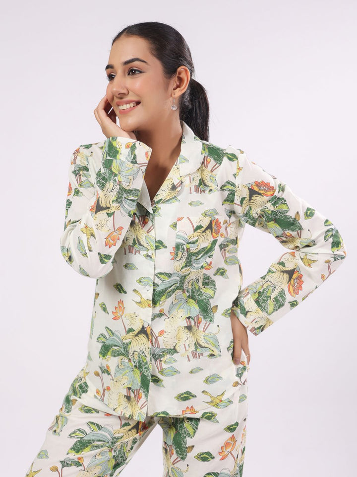SANSKRUTIHOMES Women Floral  Printed Pure Cotton Night suit