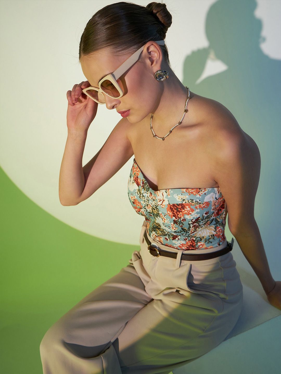 Berrylush Floral Printed Strapless Tube Crop Top