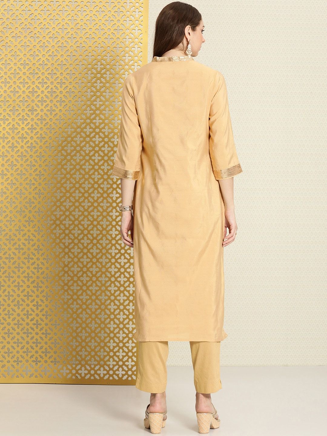 House of Pataudi V-Neck Woven Design Sequined Embellished Jashn Kurta